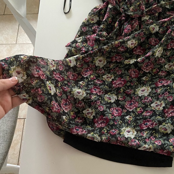 Frilly Floral Mini Dress - Picture 4 of 7